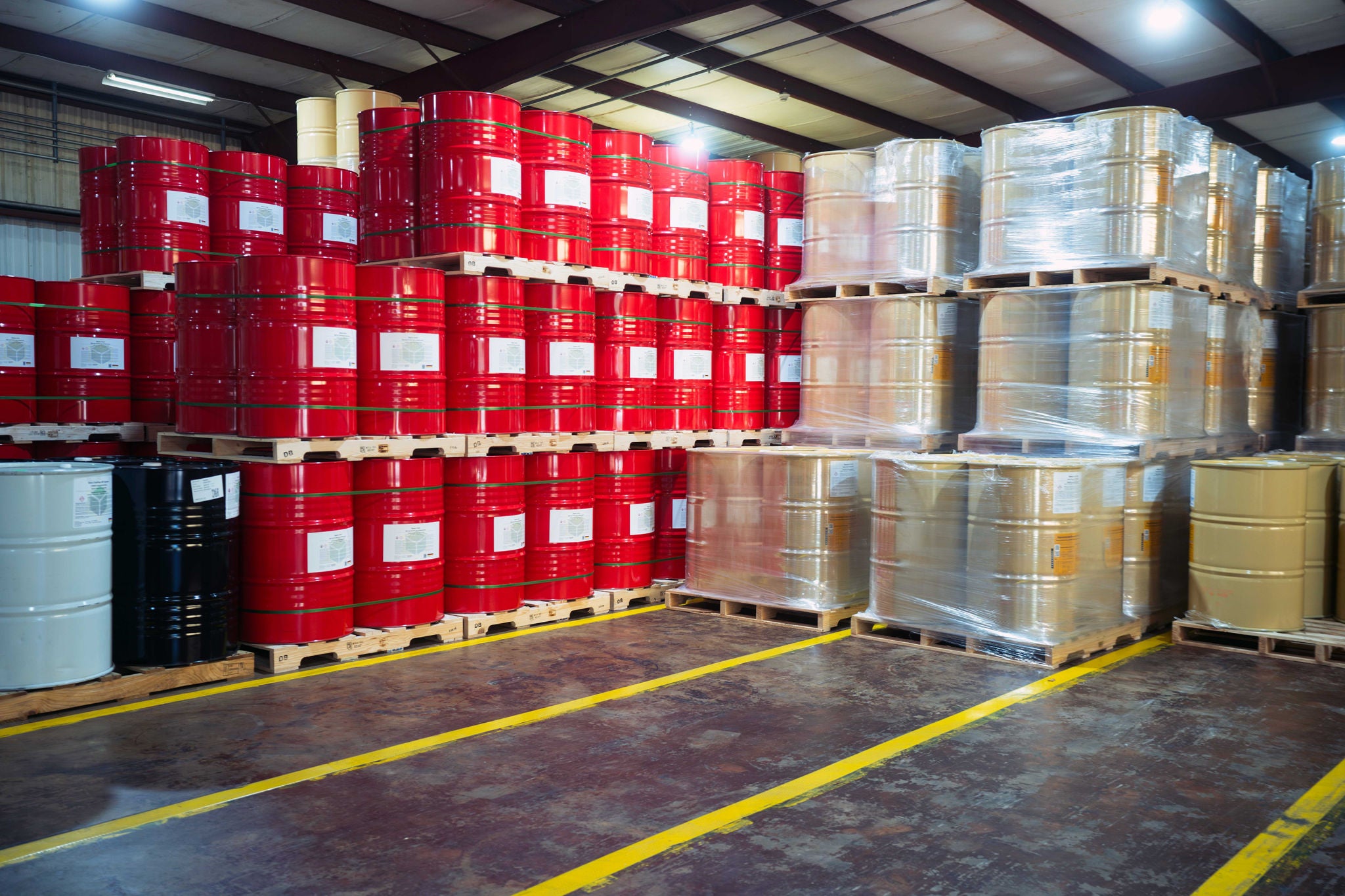 man spraying Enverge NEXSEAL insulation into wall